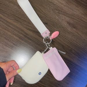 Dual Pouch Wristlet White Opal/Pink Peony